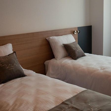 Hotel De L'Ours Courroux ภายนอก รูปภาพ