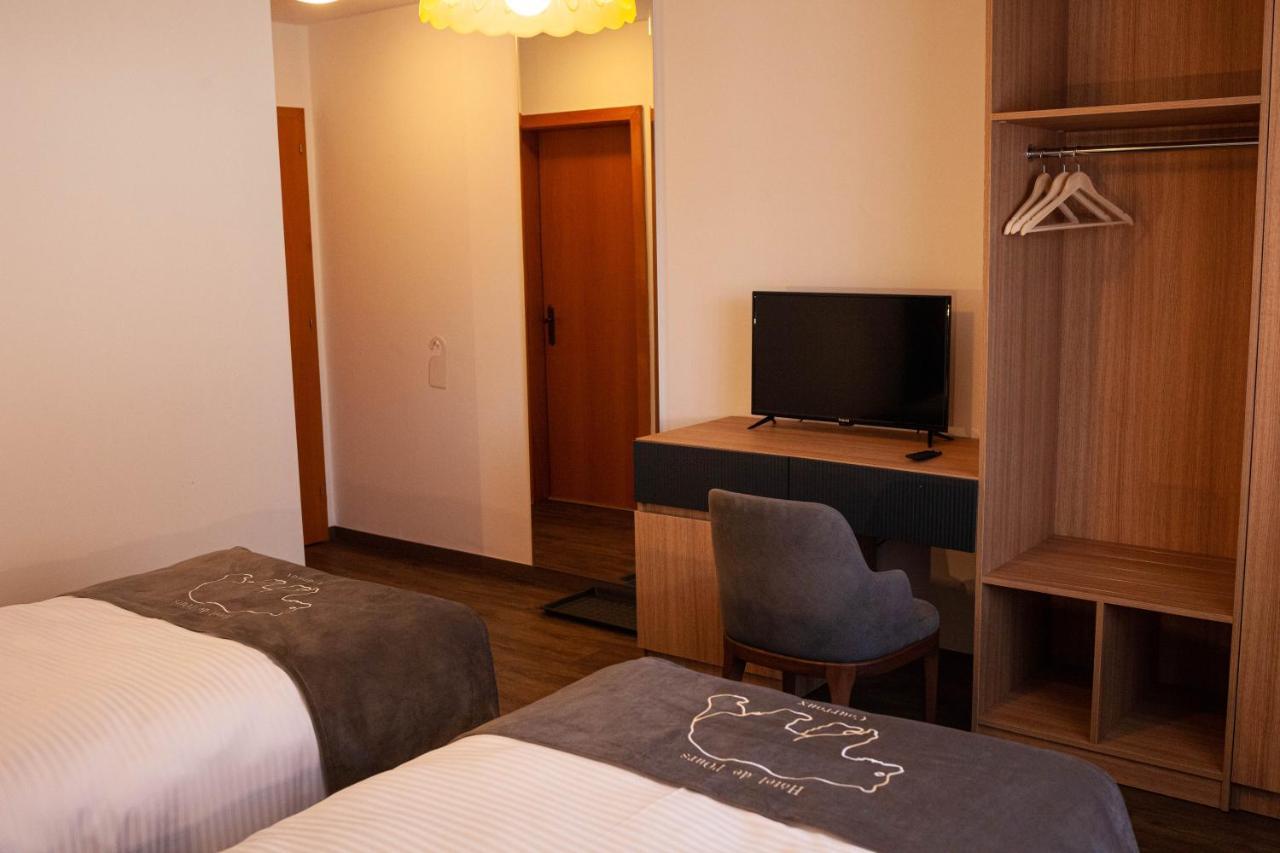 Hotel De L'Ours Courroux ภายนอก รูปภาพ